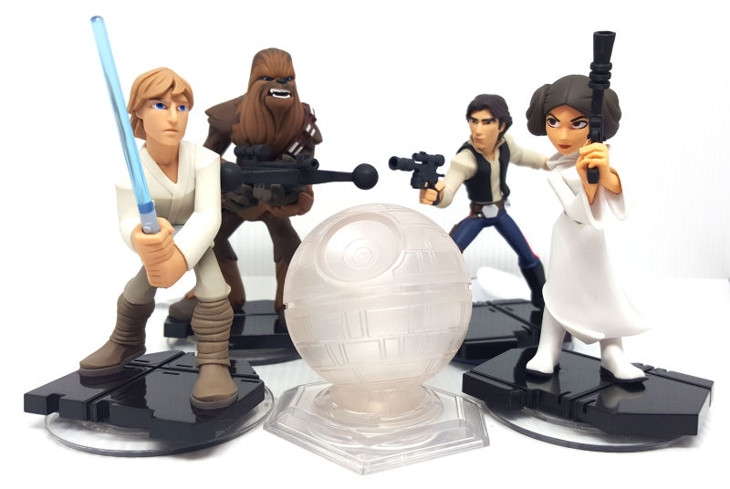 Illustration for article titled Disney Infinity, LEGO Dimensions Or Skylanders: Which Toy-Based Game Is Right For You?